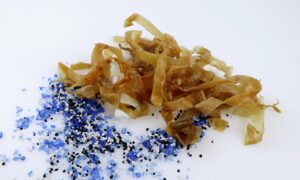 Tessa kuivatatud seanahk koertele 100g